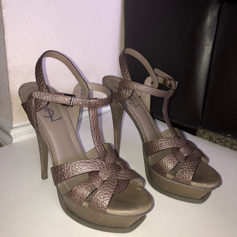 Saint Laurent Tribute Gray Platform Heels | 9